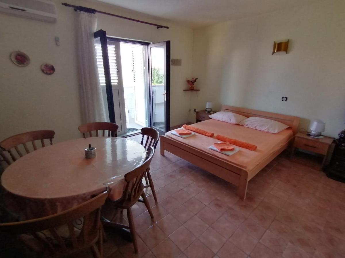 Apartmani Volaric Pag Pag Town Luaran gambar